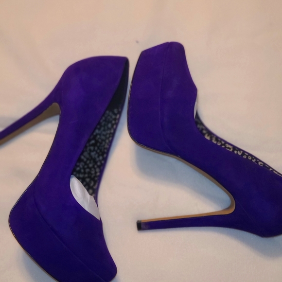 Jessica Simpson pumps - Picture 3 of 3